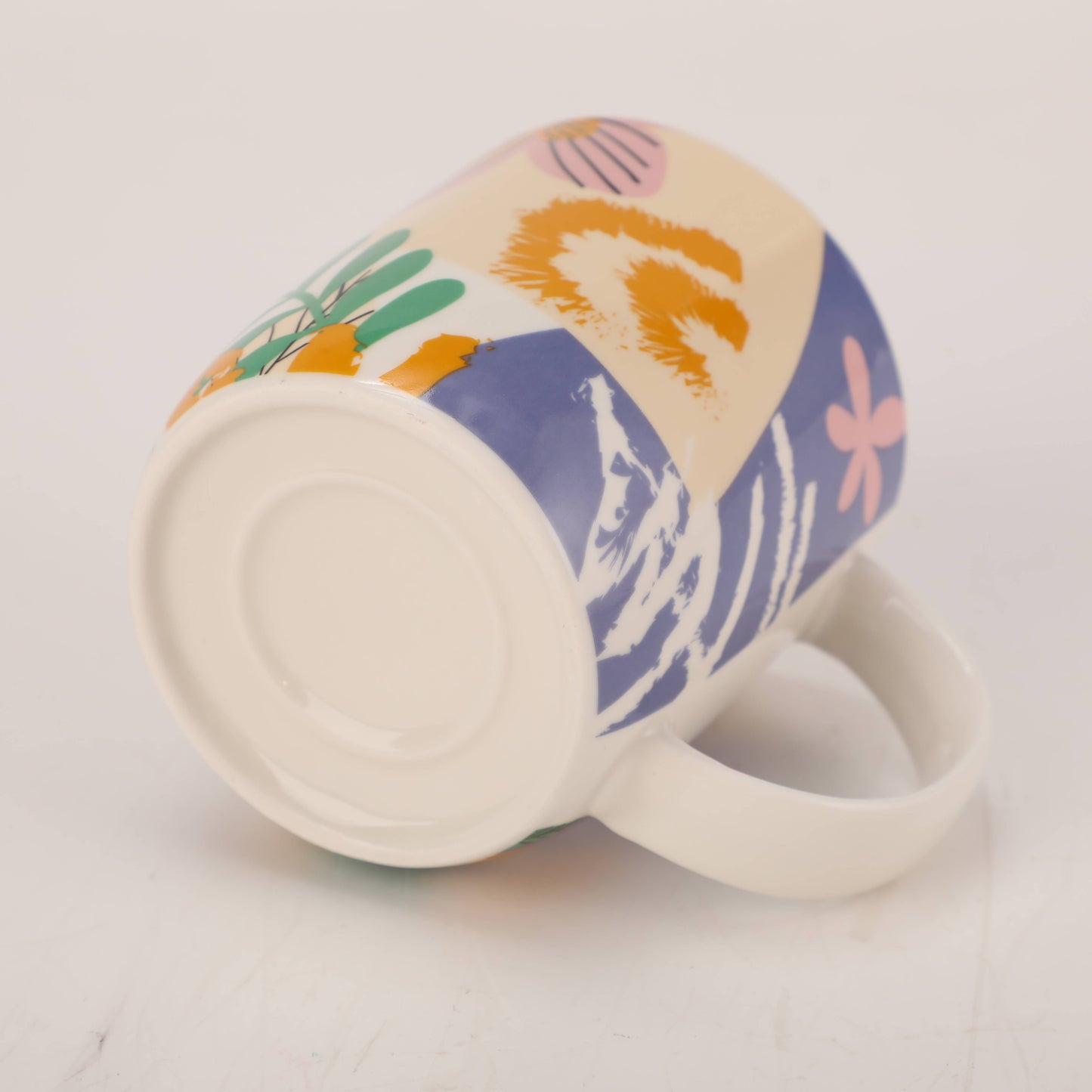Ceramic Mug with Geometric Flower - Purple