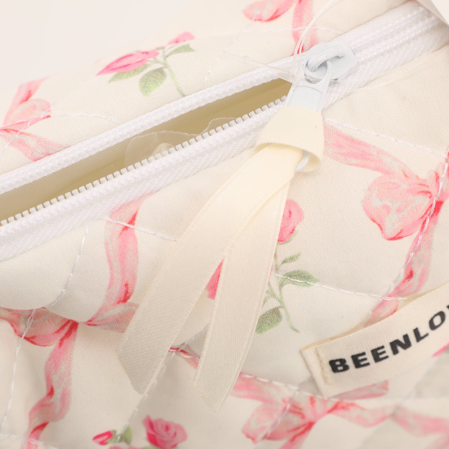 Love of Butterfly Handheld Cosmetic Bag