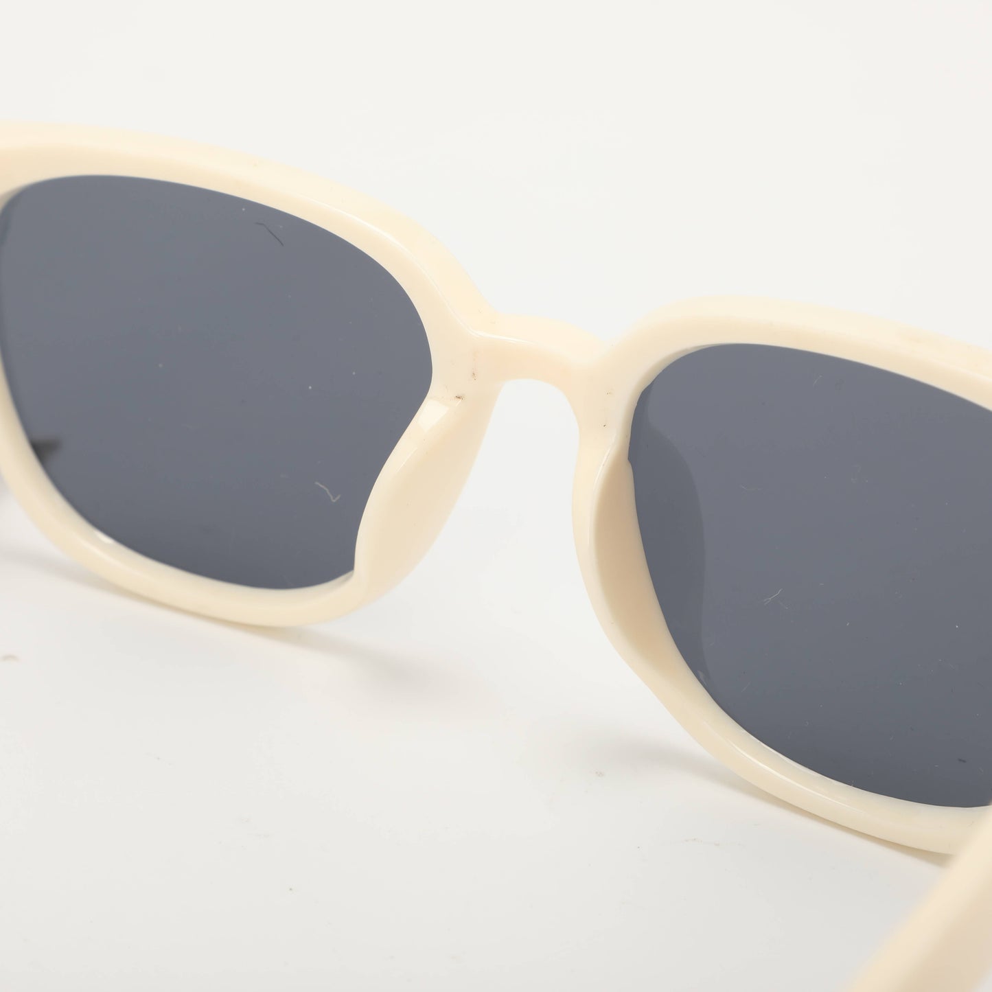 Simple Elegant Womens Sunglasses - White