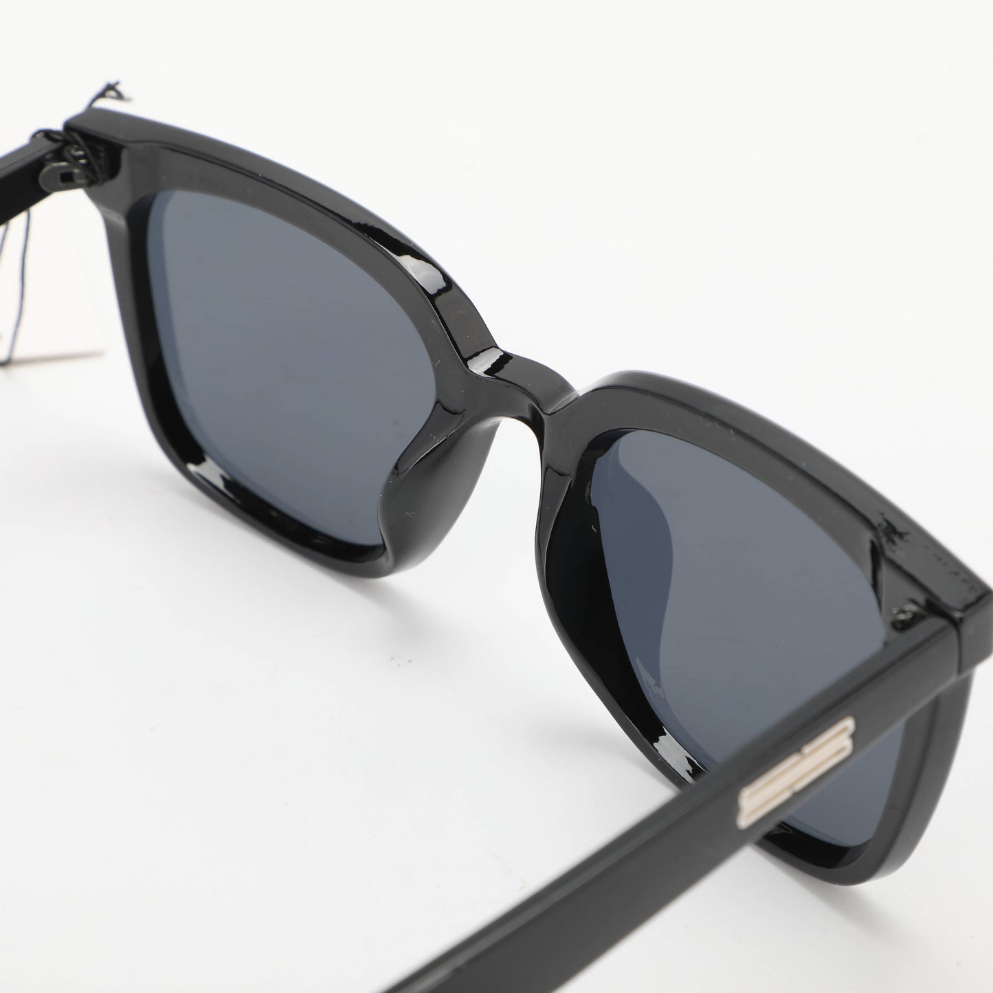 Simple Womens Sunglasses - Black